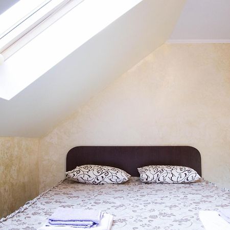 Guest House Montreal โอเดสซา ห้อง รูปภาพ