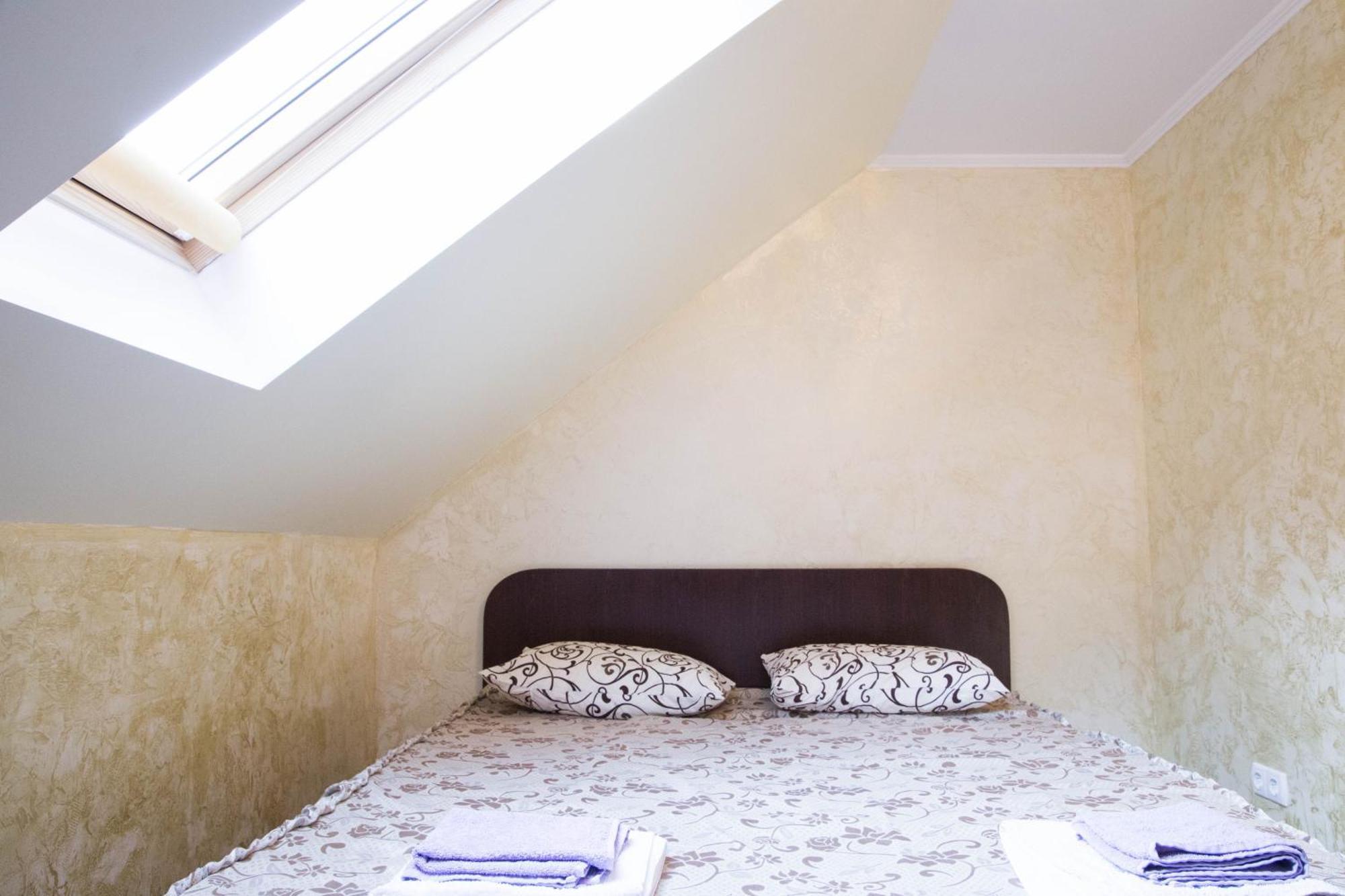 Guest House Montreal โอเดสซา ห้อง รูปภาพ